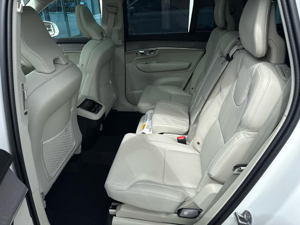 new 2026 Volvo XC90 car, priced at $75,155