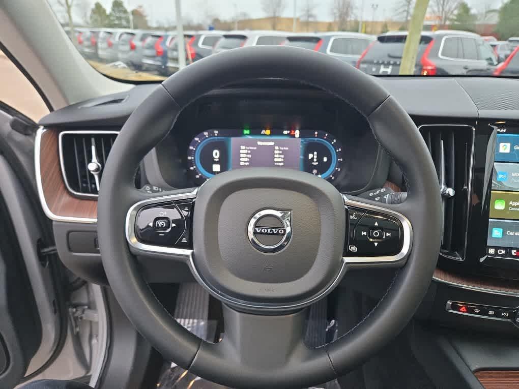 used 2023 Volvo XC60 car, priced at $30,300