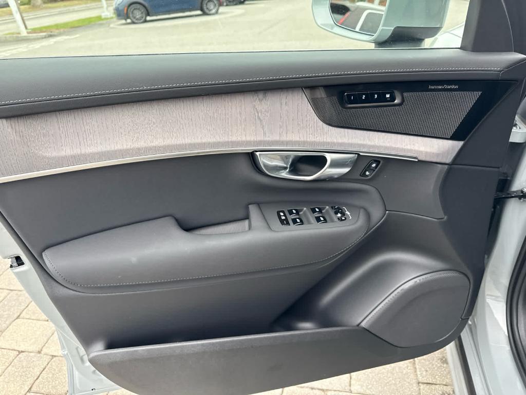new 2026 Volvo XC90 car, priced at $75,749