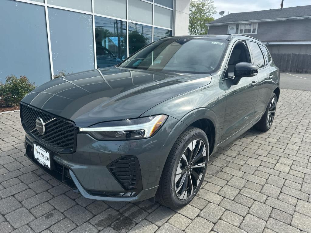 new 2026 Volvo XC60 car, priced at $59,884