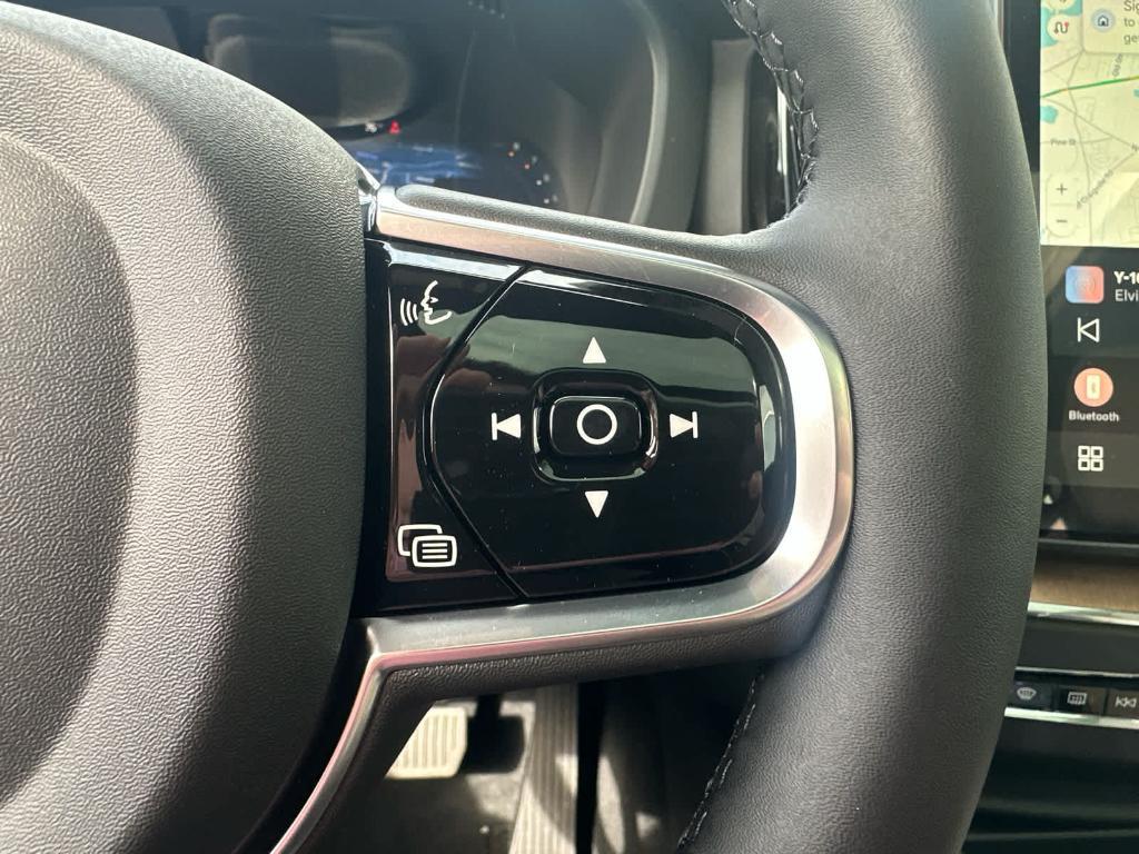 new 2026 Volvo XC60 car, priced at $59,884