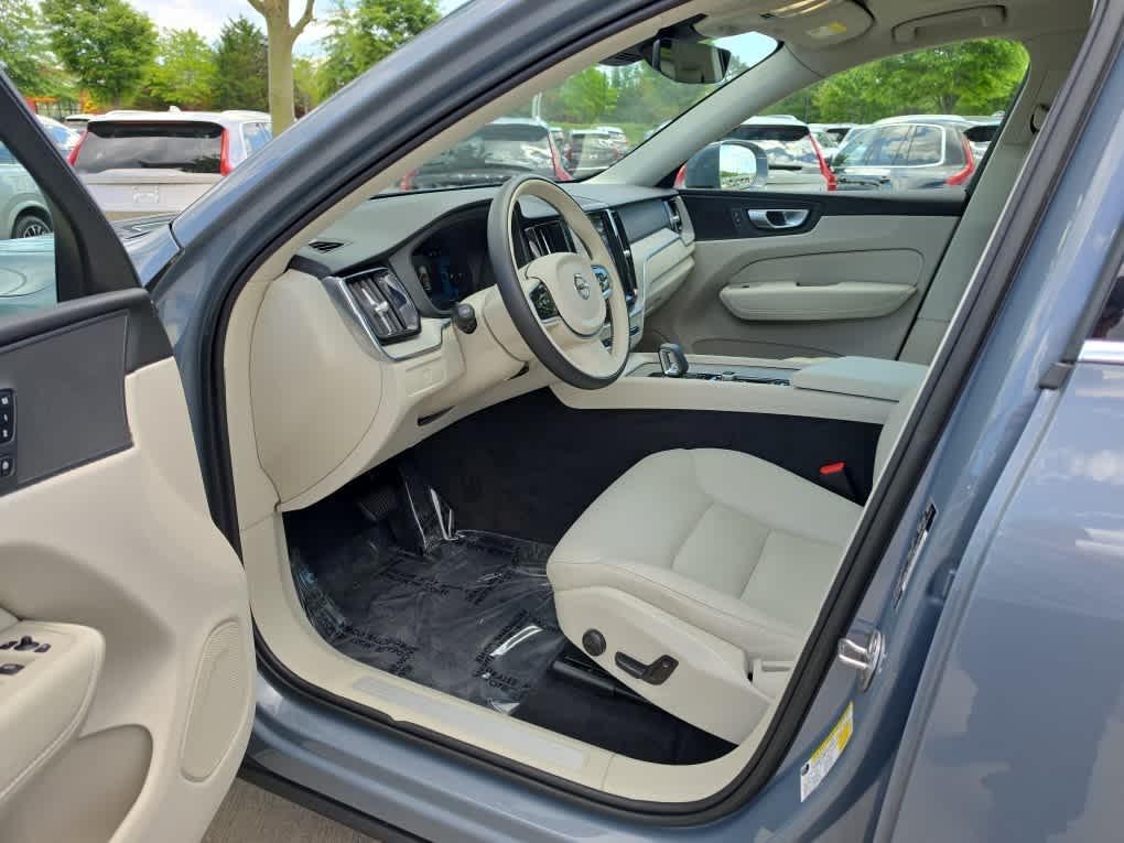 used 2023 Volvo XC60 car, priced at $36,094