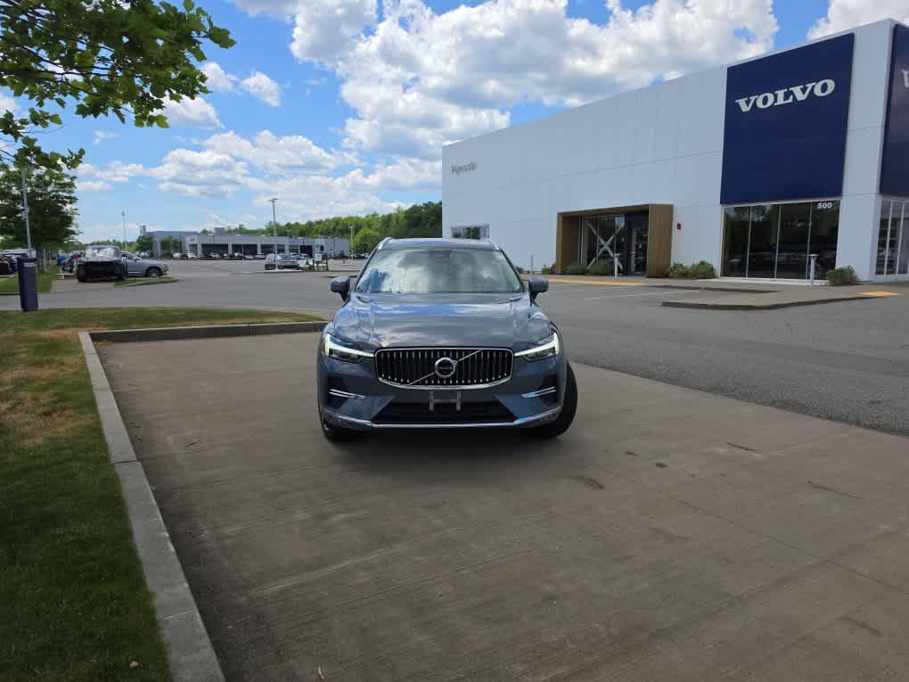 used 2023 Volvo XC60 car, priced at $36,094