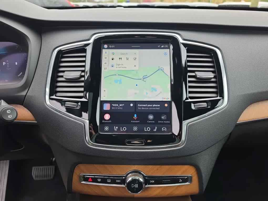 used 2023 Volvo XC90 car, priced at $41,800