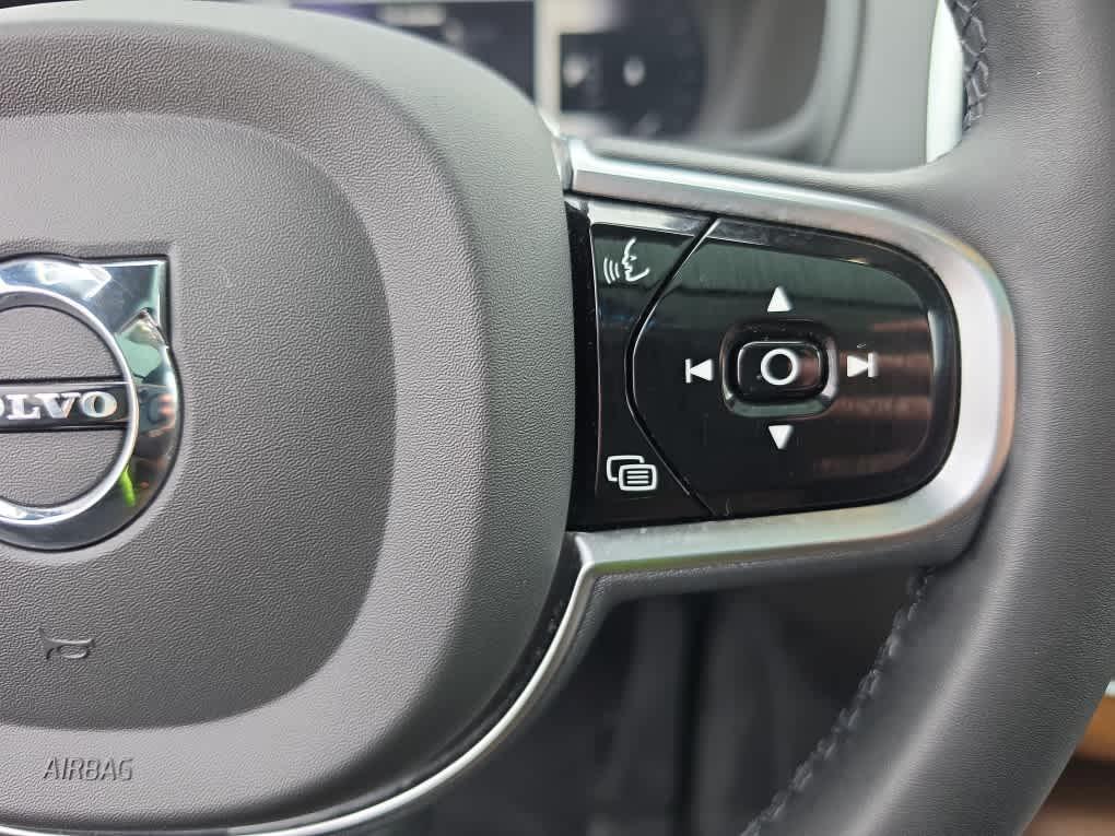 used 2023 Volvo XC90 car, priced at $41,800
