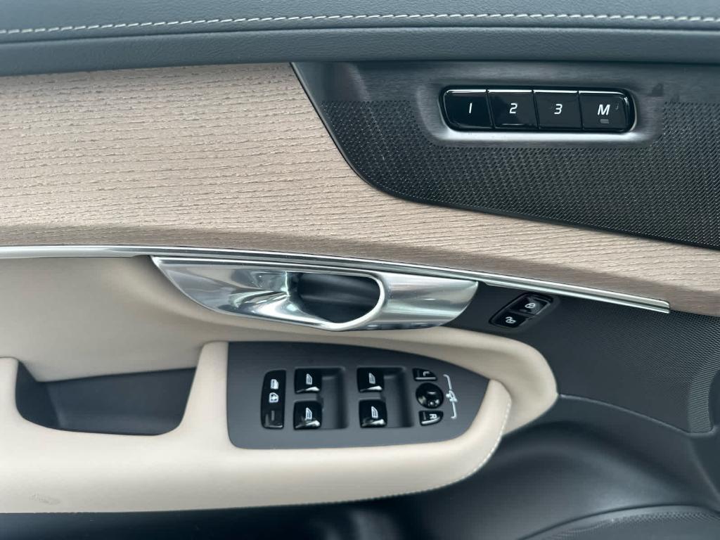 new 2026 Volvo XC90 car, priced at $72,419