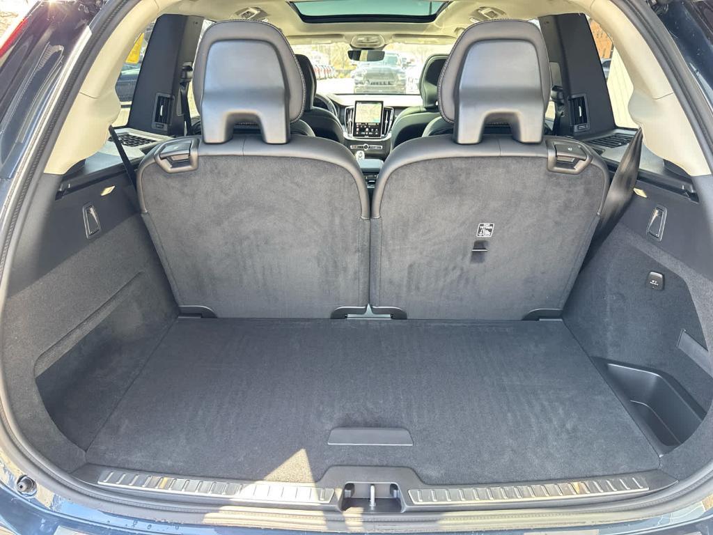 new 2026 Volvo XC90 car, priced at $76,580