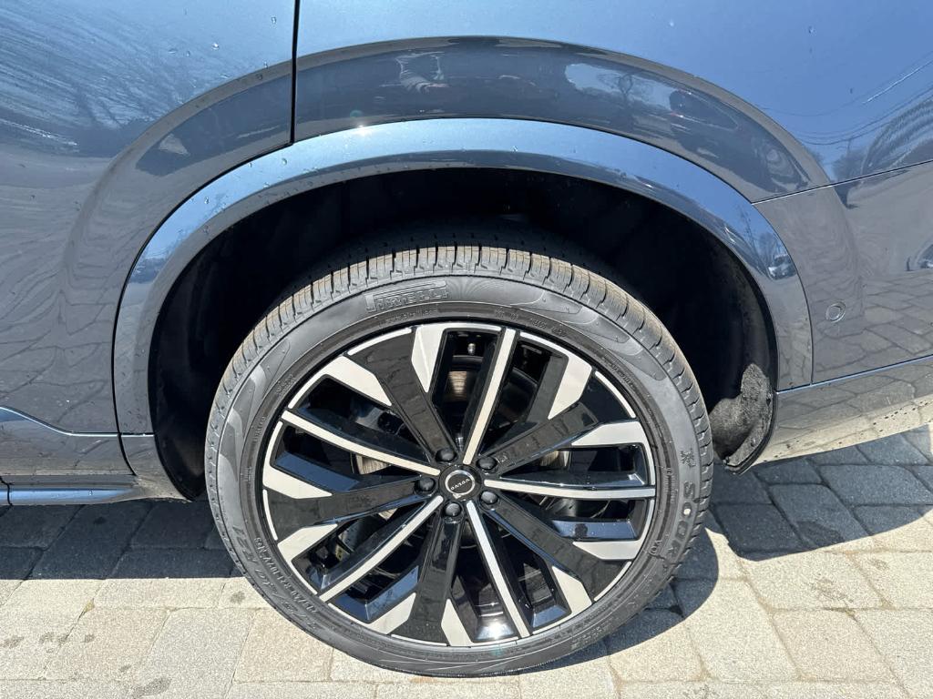 new 2026 Volvo XC90 car, priced at $76,580