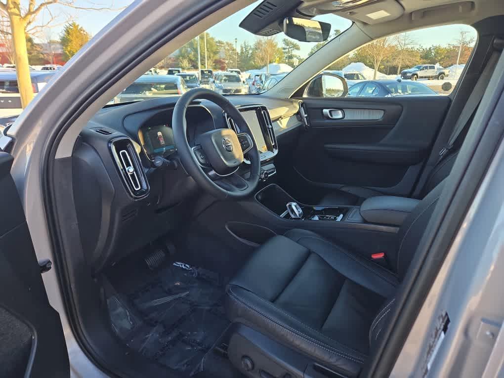 used 2023 Volvo XC40 car, priced at $28,500
