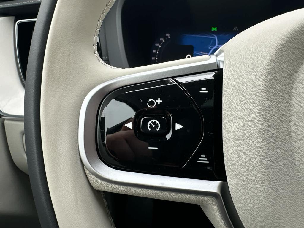 new 2026 Volvo XC60 car, priced at $69,684