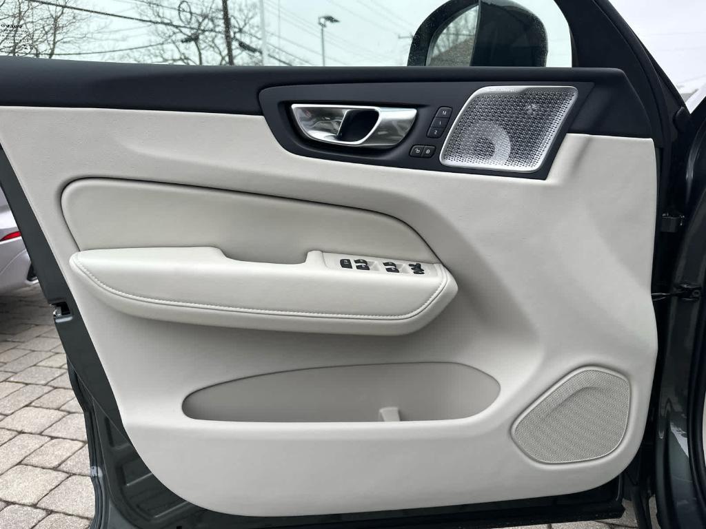 new 2026 Volvo XC60 car, priced at $69,684