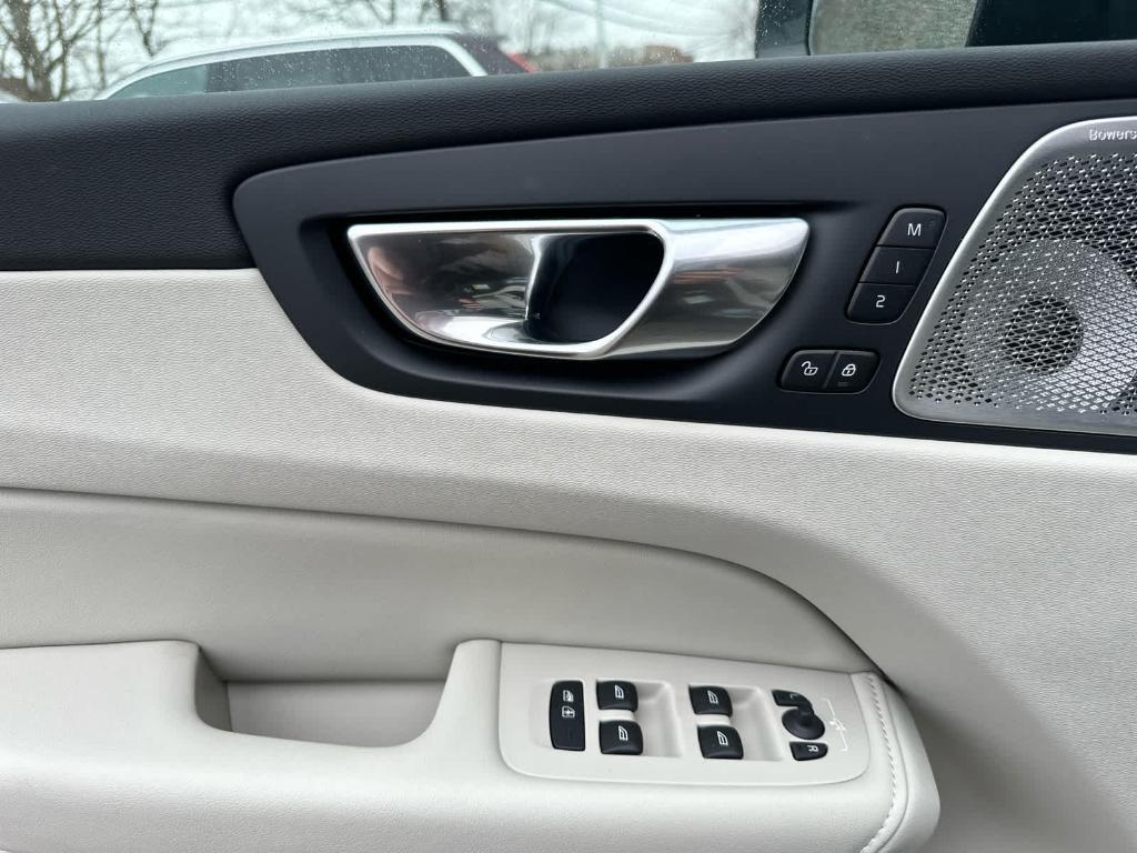 new 2026 Volvo XC60 car, priced at $69,684
