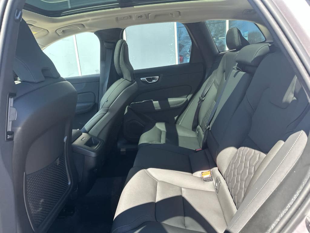 new 2026 Volvo XC60 car, priced at $58,699