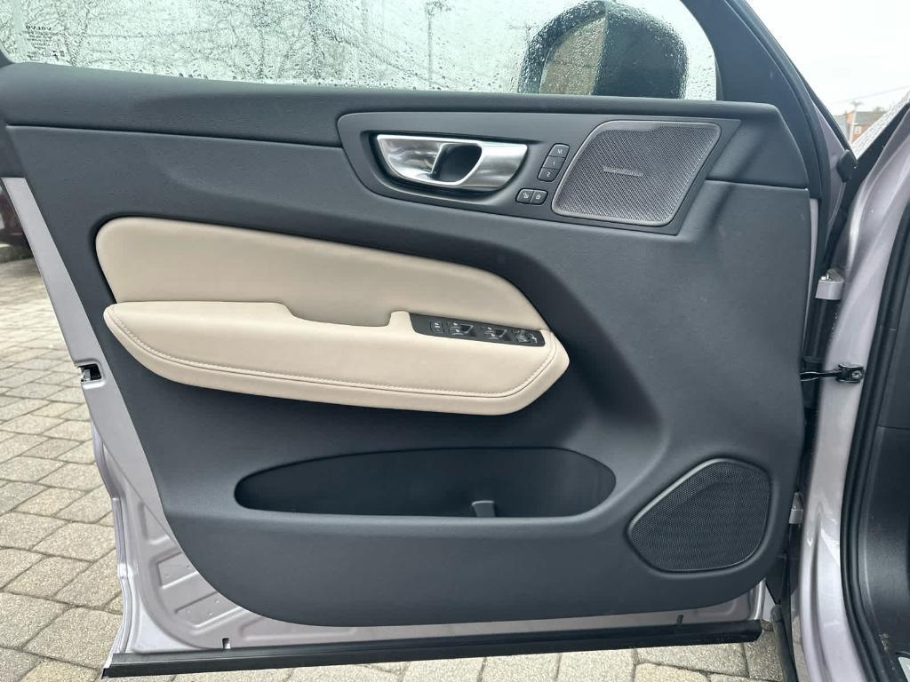 new 2026 Volvo XC60 car, priced at $58,954