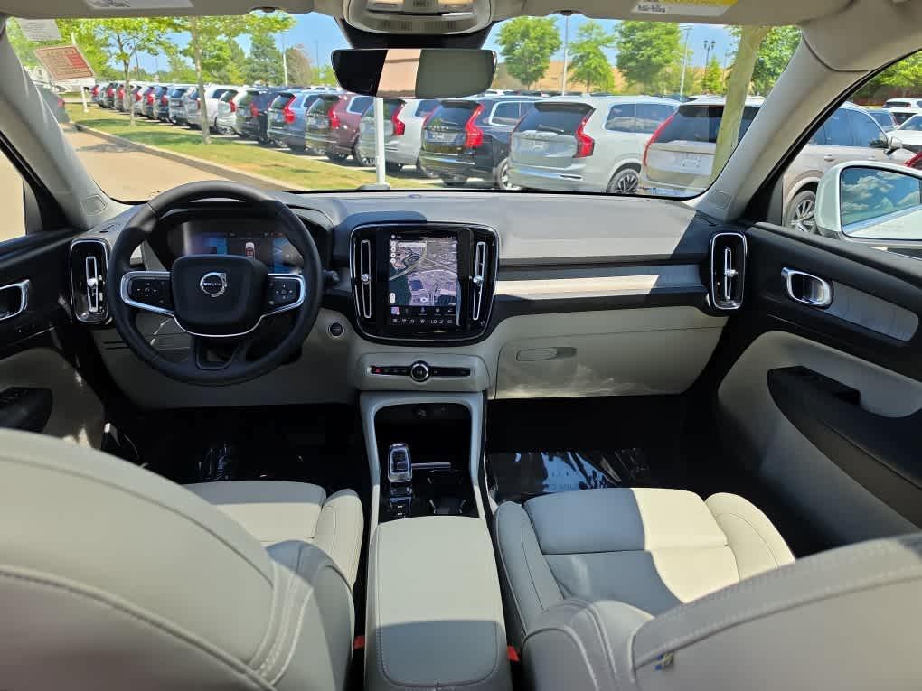 used 2023 Volvo XC40 car, priced at $28,094