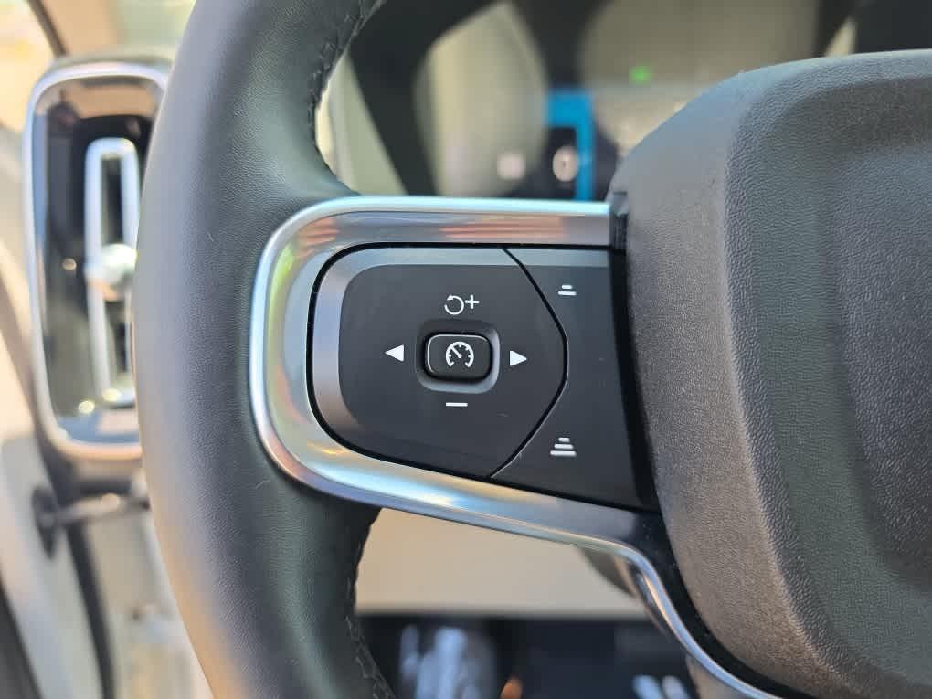 used 2023 Volvo XC40 car, priced at $28,094