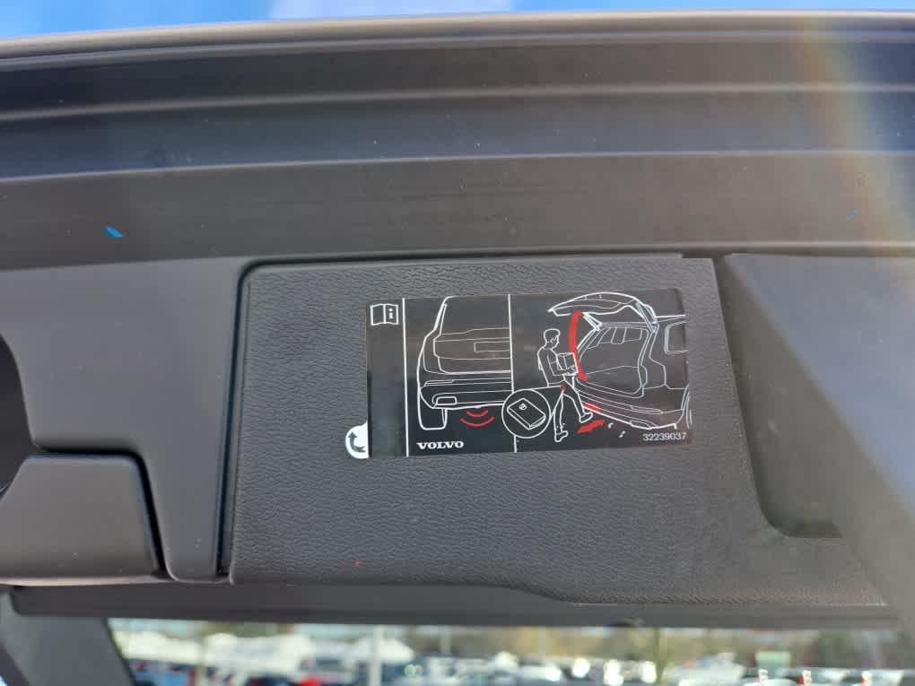 used 2021 Volvo XC60 car, priced at $26,800