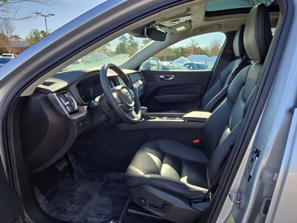 used 2021 Volvo XC60 car, priced at $26,800