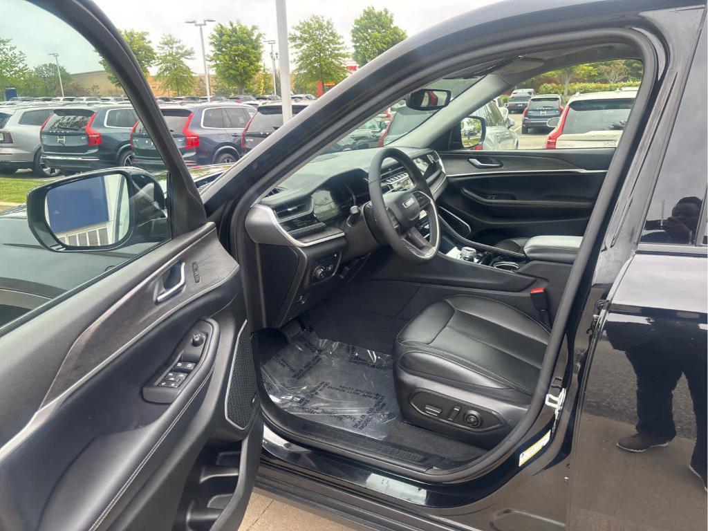 used 2023 Jeep Grand Cherokee 4xe car, priced at $28,094