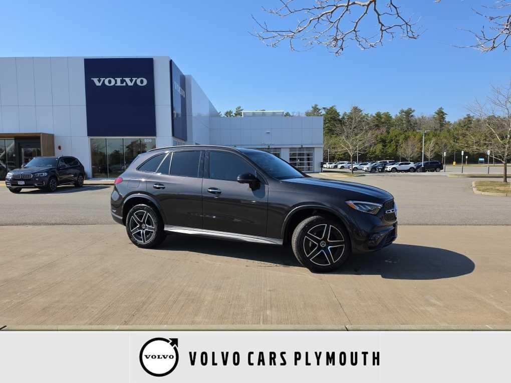 used 2024 Mercedes-Benz GLC 300 car, priced at $37,900