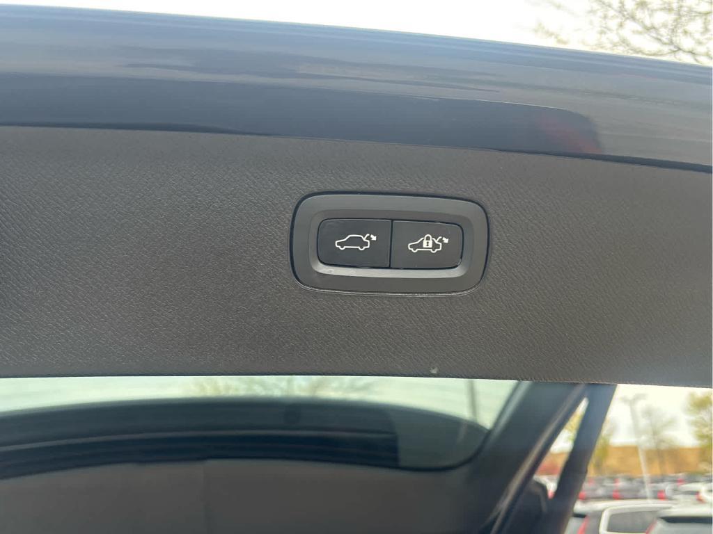 used 2023 Volvo XC90 car, priced at $39,600
