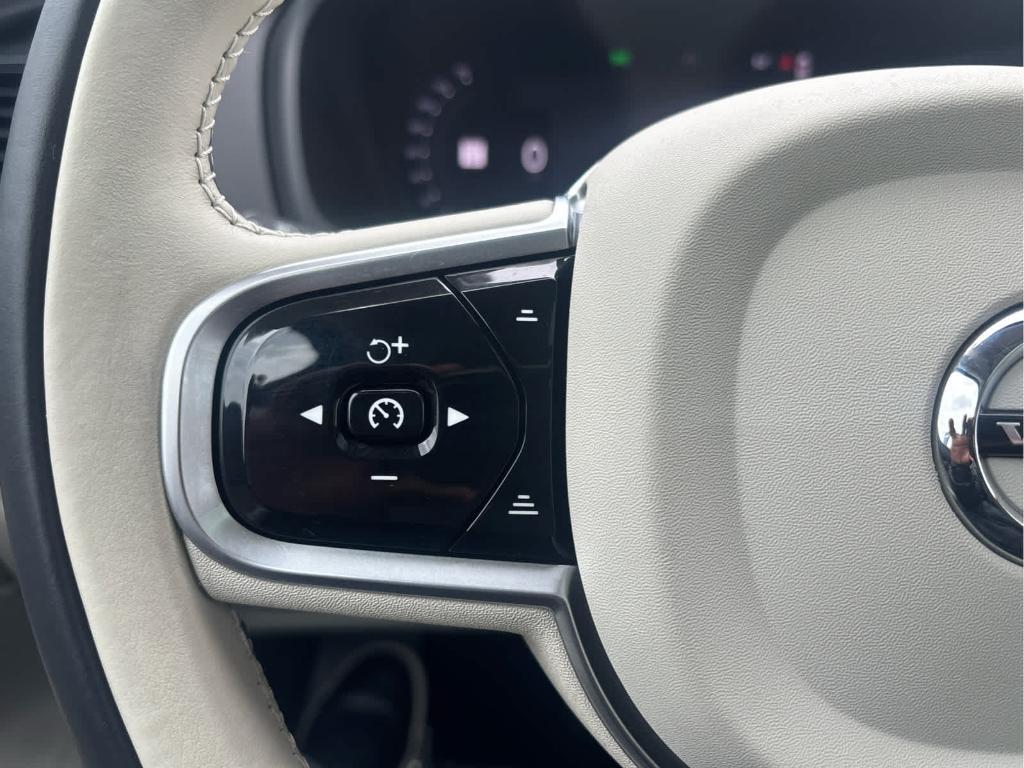 used 2023 Volvo XC90 car, priced at $39,600