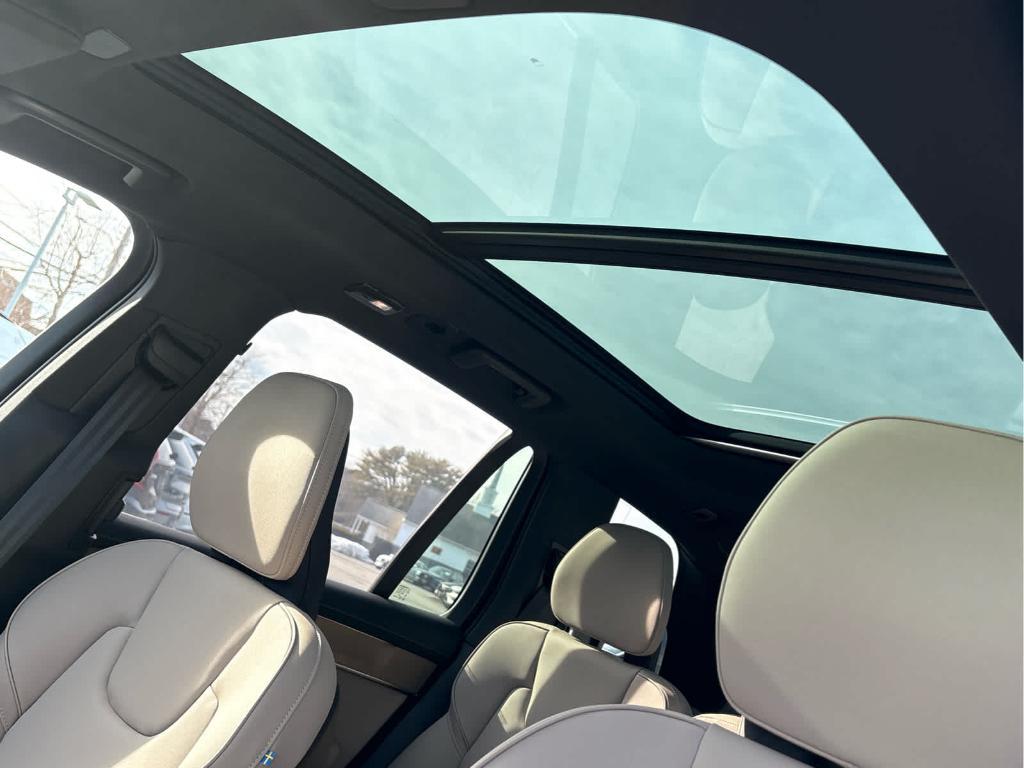 new 2026 Volvo XC90 car, priced at $69,044
