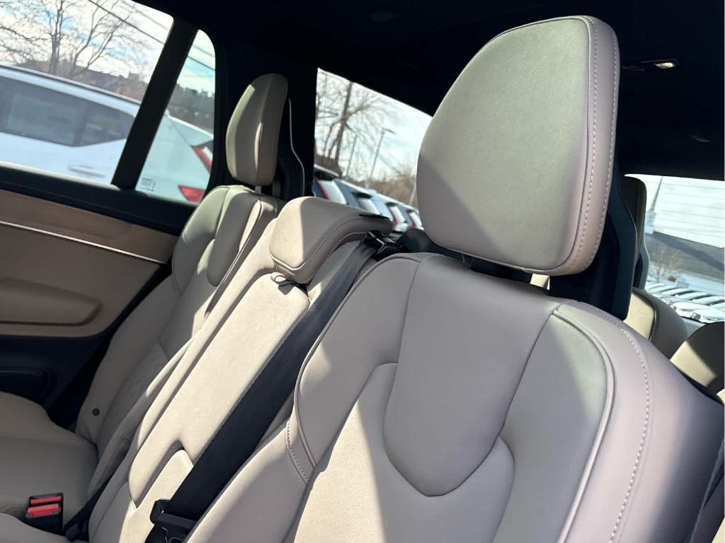 new 2026 Volvo XC90 car, priced at $69,044