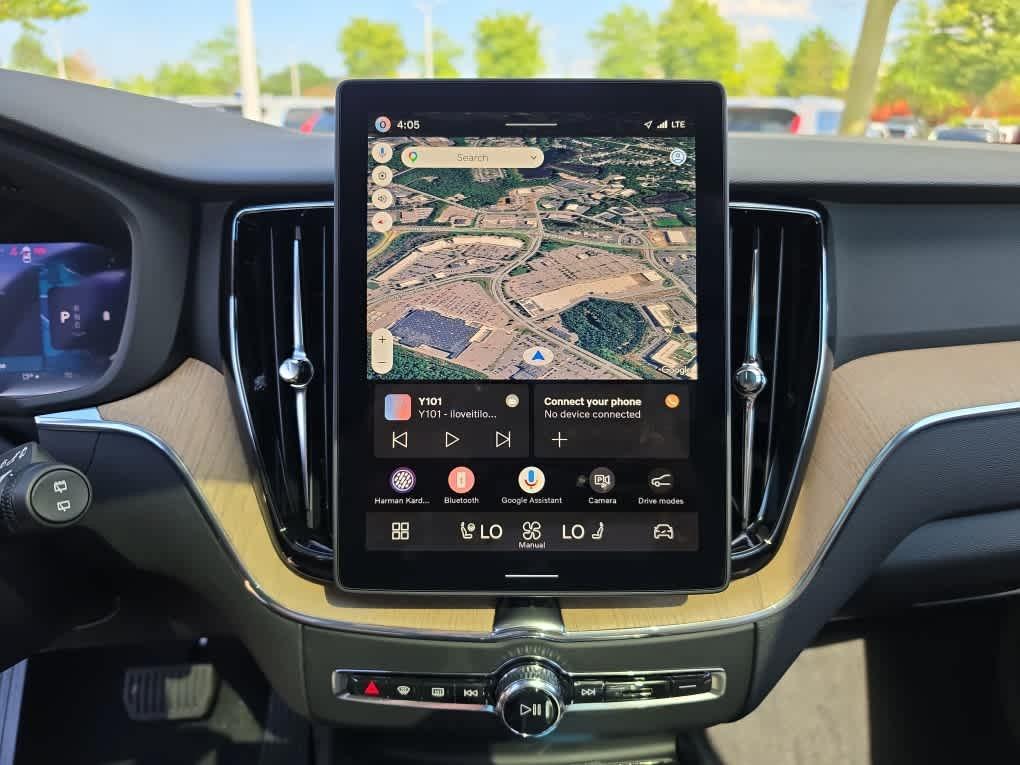 new 2026 Volvo XC60 car, priced at $59,084