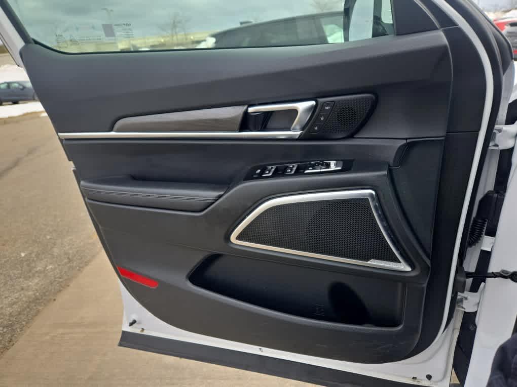 used 2024 Kia Telluride car, priced at $41,900