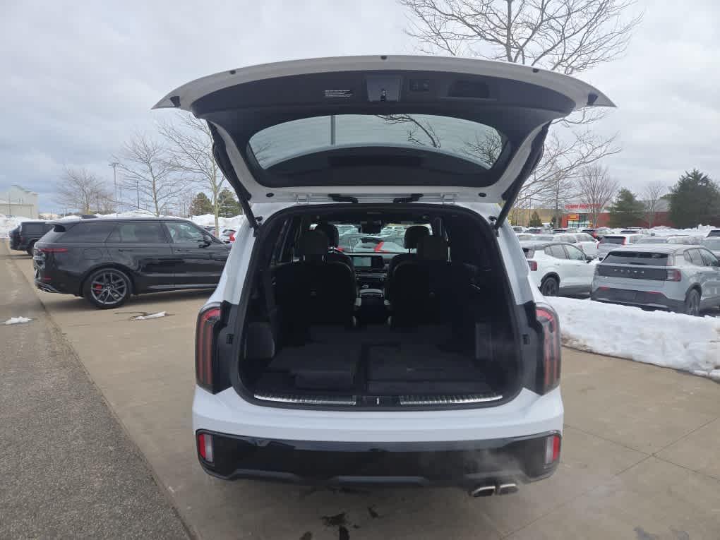 used 2024 Kia Telluride car, priced at $41,900