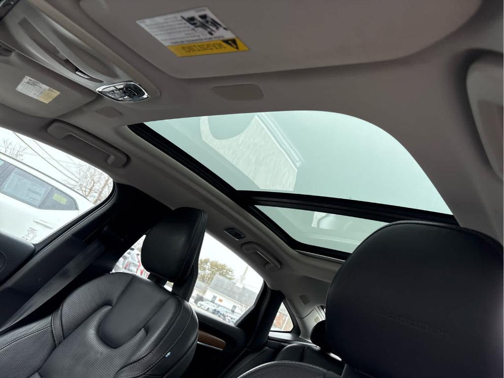 used 2018 Volvo S90 Recharge Plug-In Hybrid car, priced at $17,900