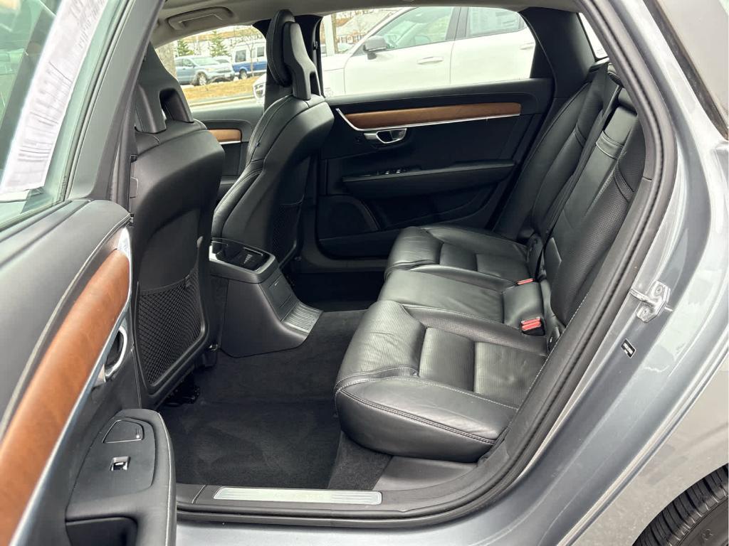 used 2018 Volvo S90 Recharge Plug-In Hybrid car, priced at $17,900