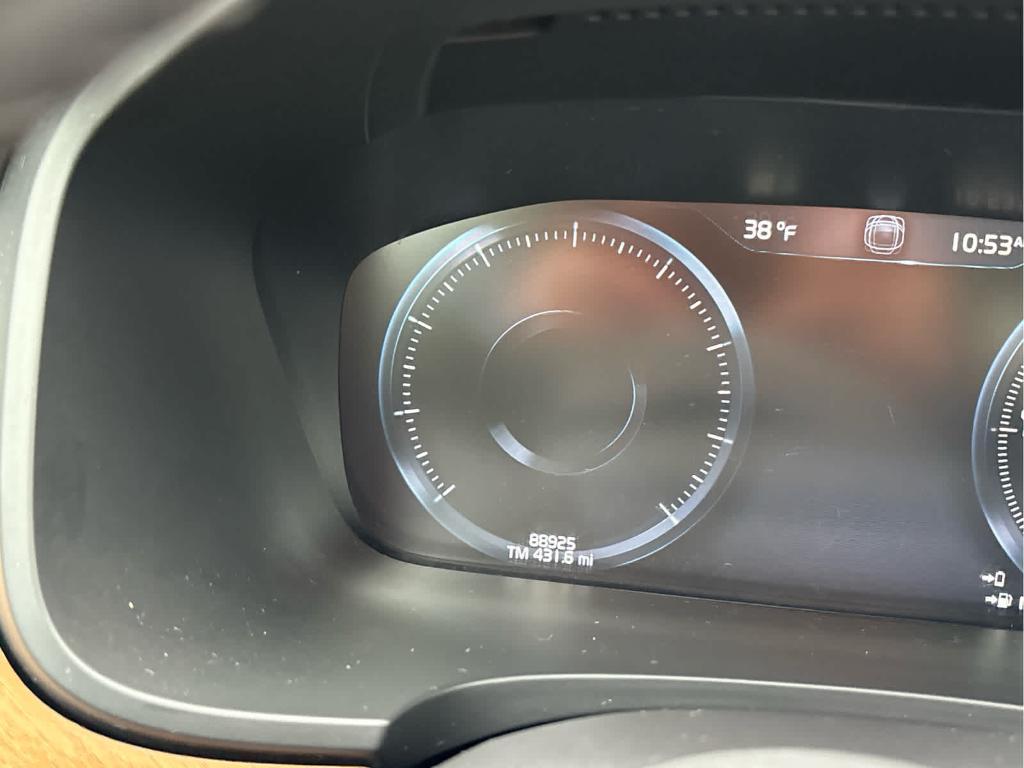 used 2018 Volvo S90 Recharge Plug-In Hybrid car, priced at $17,900