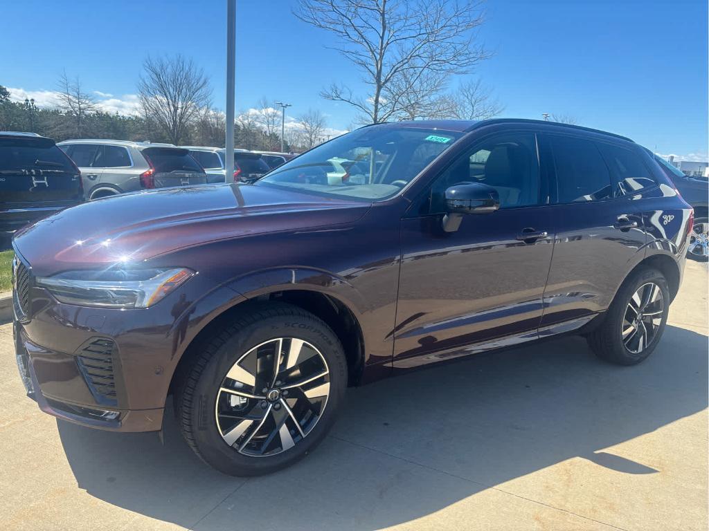 new 2026 Volvo XC60 car, priced at $59,084