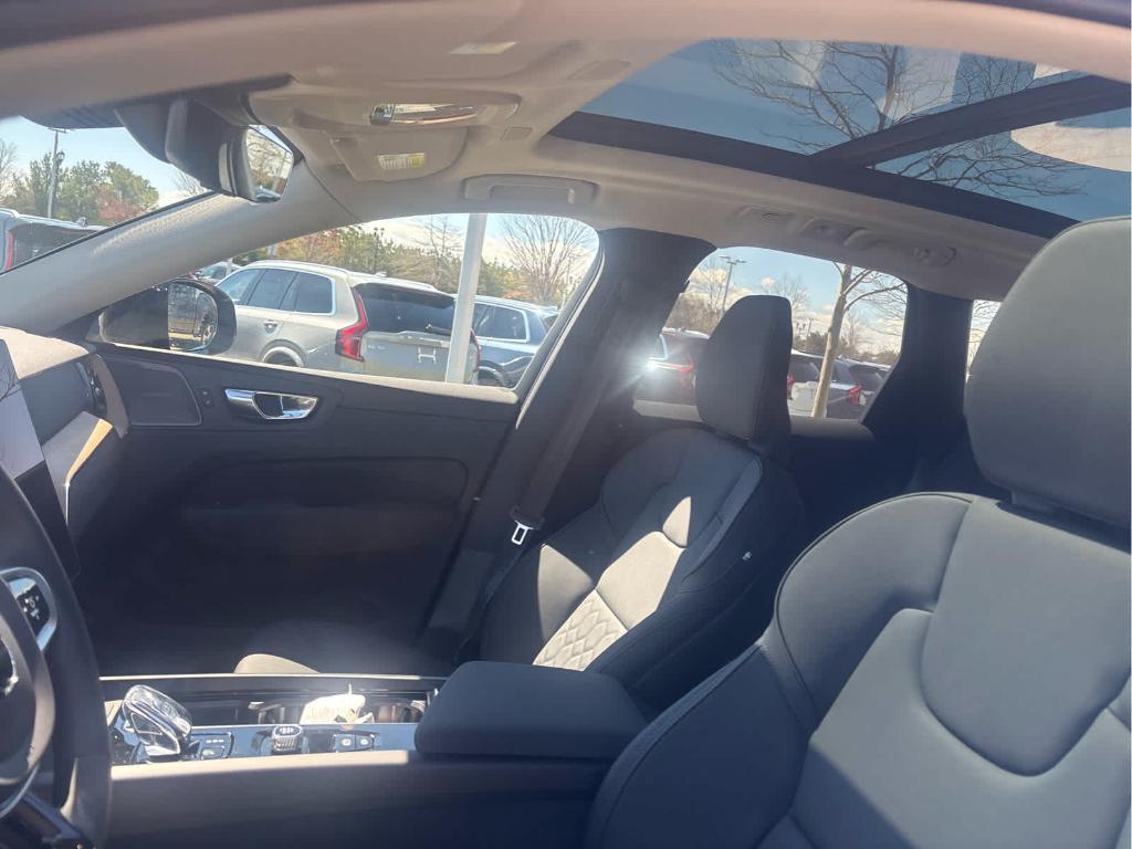 new 2026 Volvo XC60 car, priced at $59,084