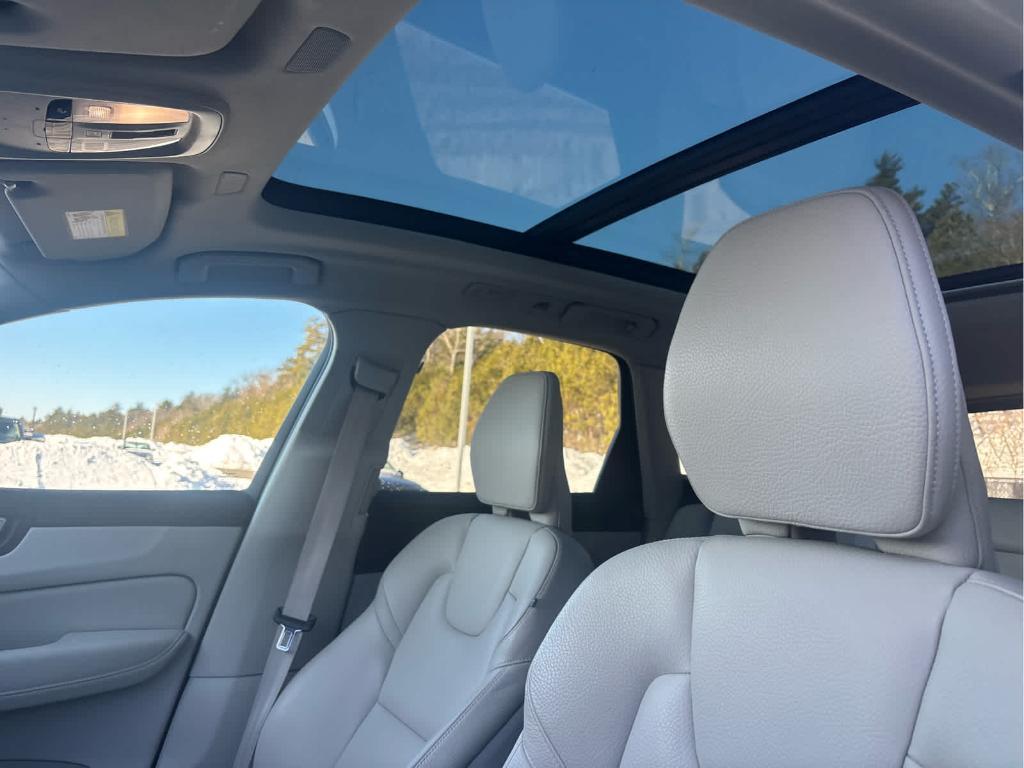 used 2023 Volvo XC60 car, priced at $32,500