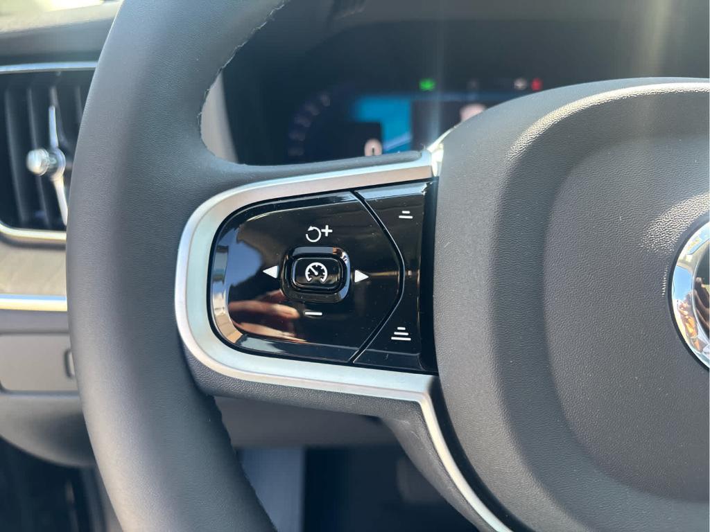 new 2026 Volvo XC60 car, priced at $52,439