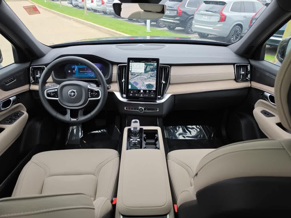 used 2025 Volvo XC90 car