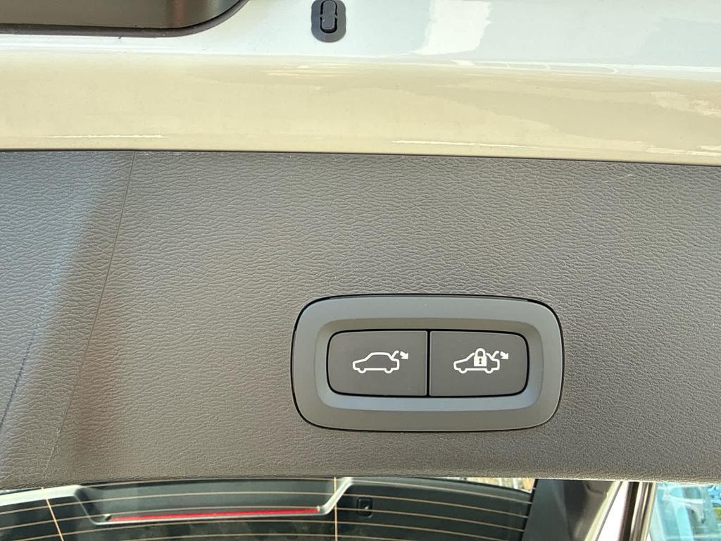 new 2026 Volvo EX40 car, priced at $60,044