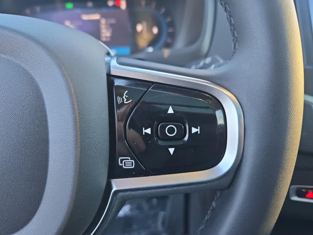 used 2023 Volvo XC90 car, priced at $34,500