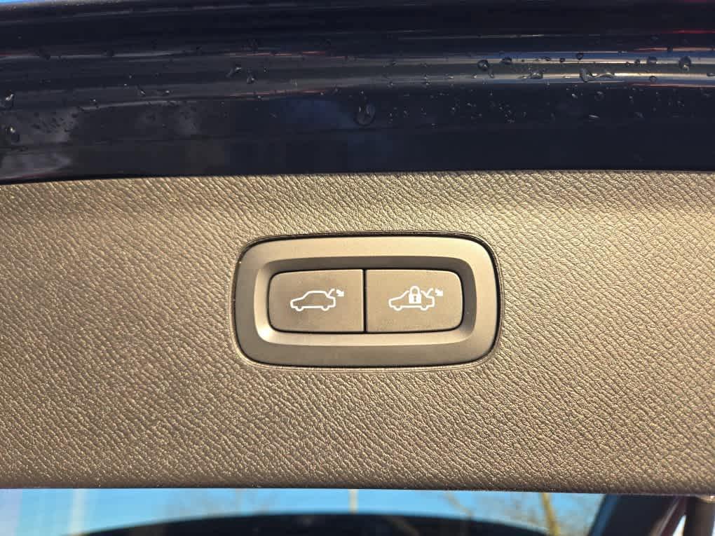 used 2023 Volvo XC90 car, priced at $34,500