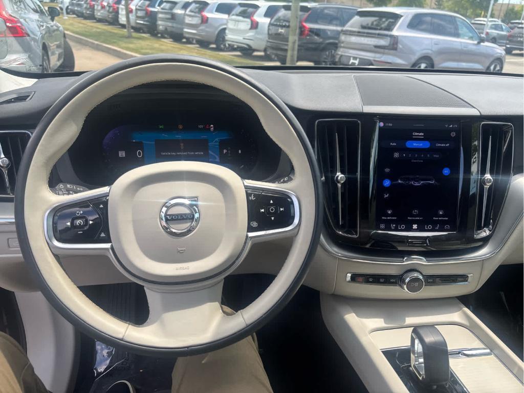 used 2023 Volvo XC60 car, priced at $31,794