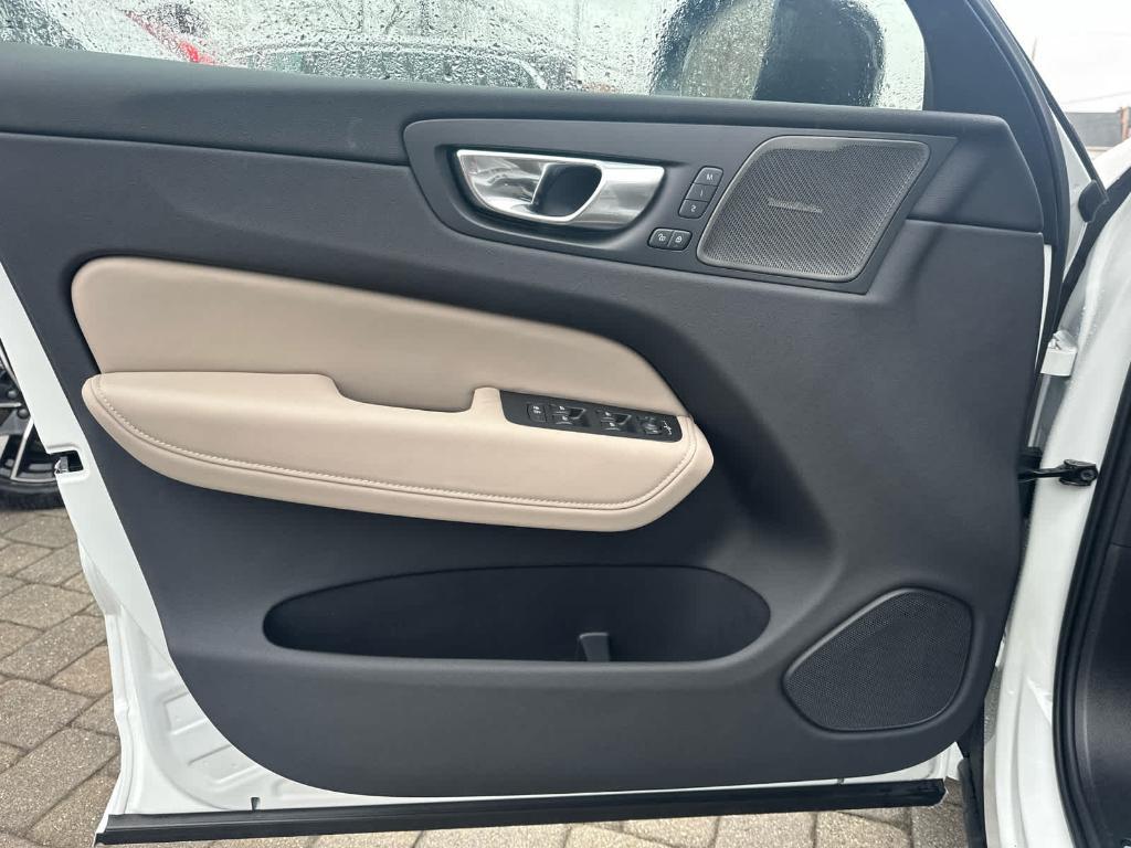 new 2026 Volvo XC60 car, priced at $58,954