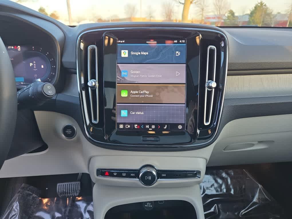 used 2023 Volvo XC40 car, priced at $28,100