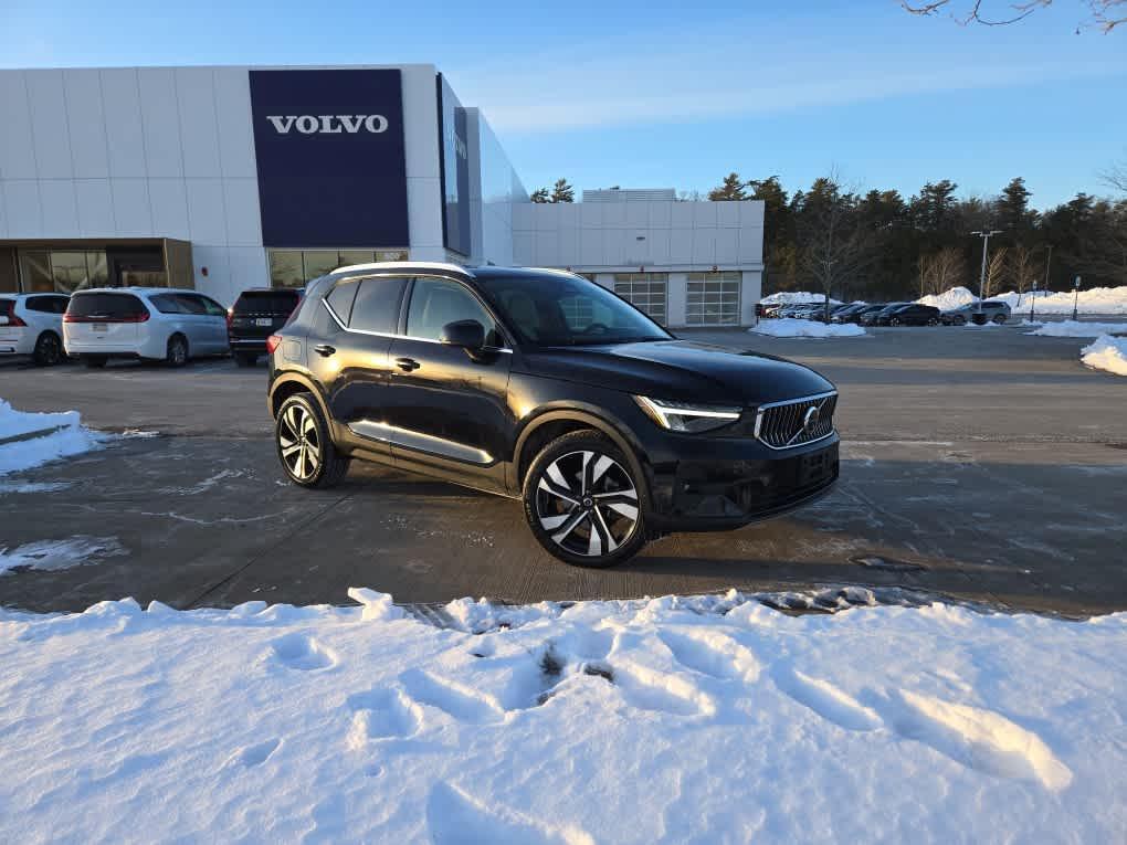 used 2023 Volvo XC40 car, priced at $28,100