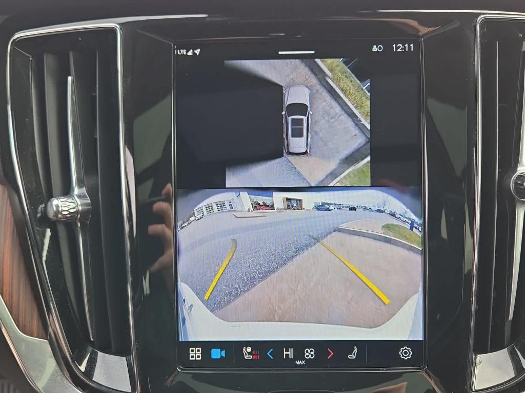 used 2025 Volvo V60 Cross Country car, priced at $39,500