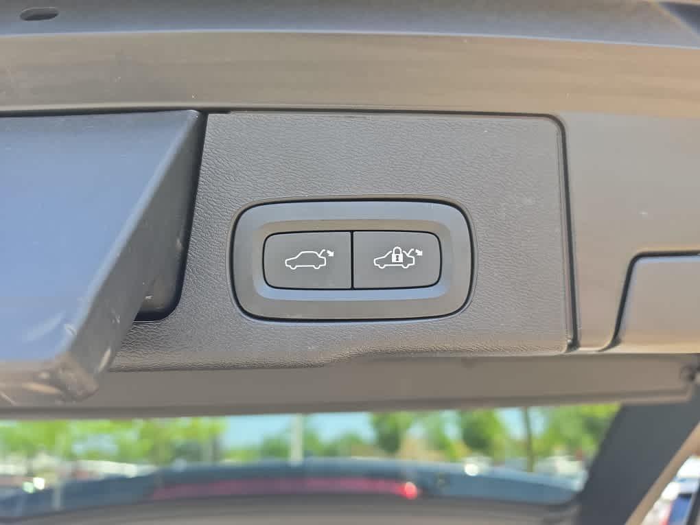 used 2024 Volvo XC60 car, priced at $34,094