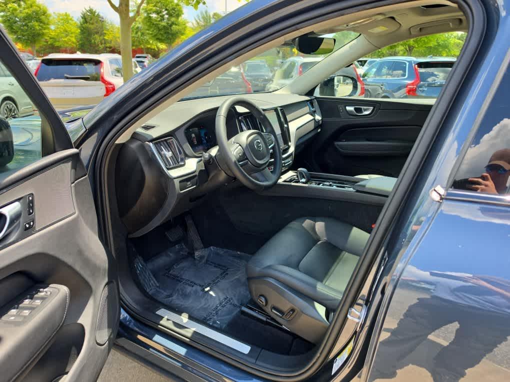 used 2024 Volvo XC60 car, priced at $34,094