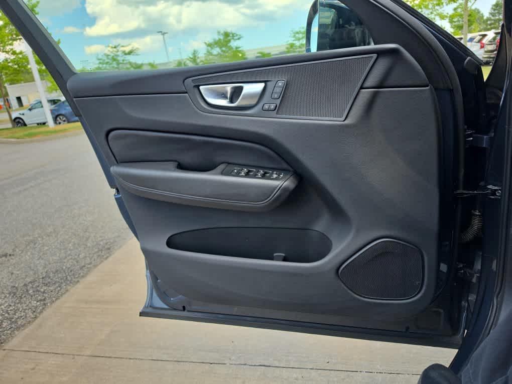 used 2024 Volvo XC60 car, priced at $34,094